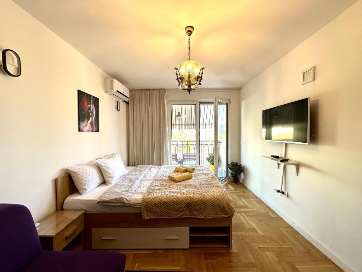Yellowhouse Prishtinë Ngoại thất bức ảnh